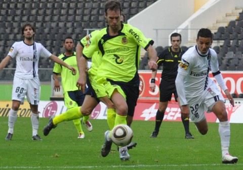 Filipe Babo aroucai színekben a Vitória Guimarães elleni kupamérkőzésen